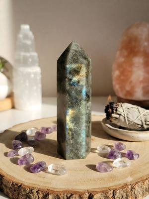 Natural Labradorite Crystal Obelisk 8cm 71gr like new