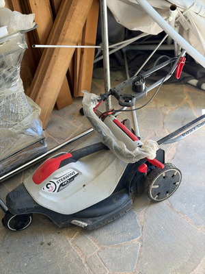 Lawn mower almost unused