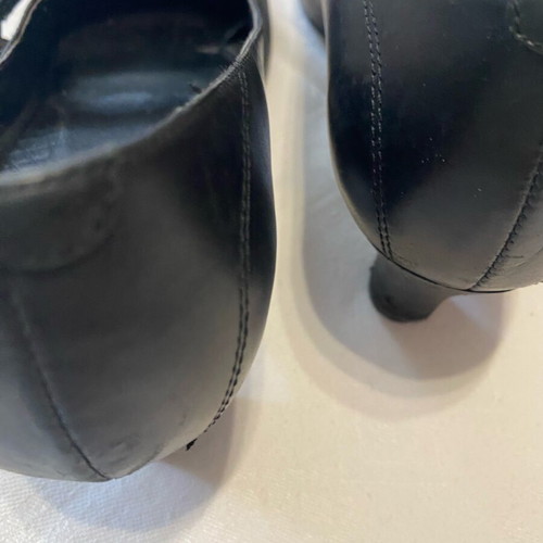 Clarks black pumps used with strap size 37