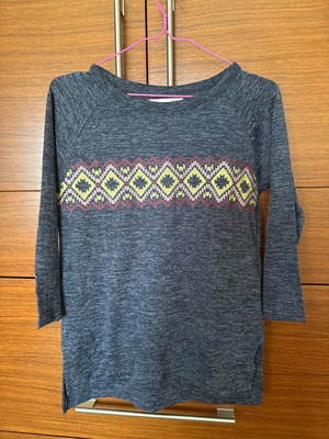 Sfera blouse size M like new, grey with diamond pattern