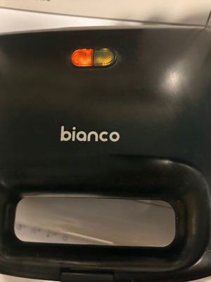 Bianco sandwich maker used for quick and tasty snacks