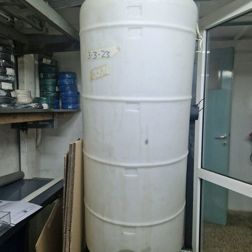 Oil tank used 500 liters without damages