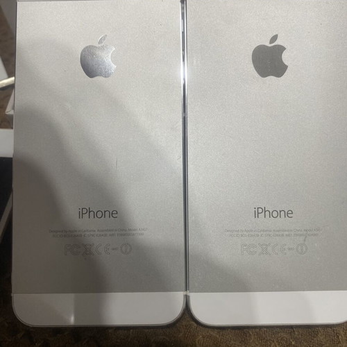 iPhone 5s and 2 more 5s for spare parts with boxes