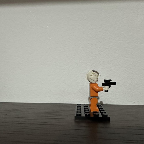 Lego Star Wars Rebel Pilot X-wing Theron Nett Minifigure like new with weapon