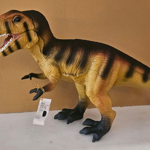 Tyrannosaurus dinosaur figure new, 20 cm height, 30 cm length