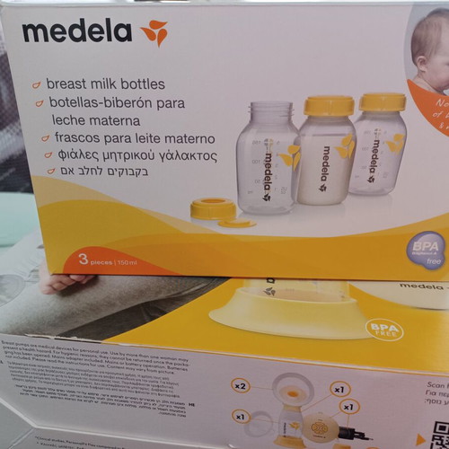 Medela milk storage bottles