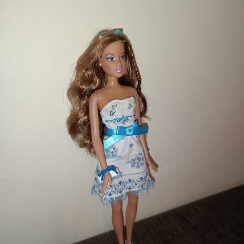 Barbie Fashion Fever Teresa doll 2006 like new