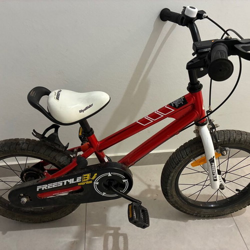 RoyalBaby Freestyle Kids Bike 16’ Like New, Red Color
