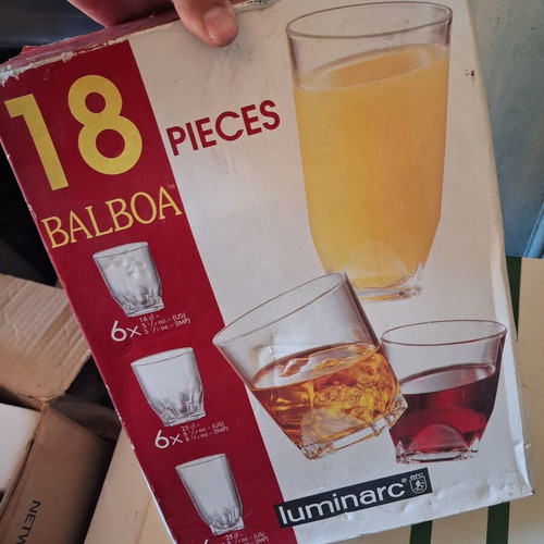 Luminarc Balboa glass set 18 pieces like new
