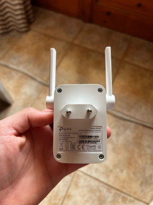 Wi-Fi Extender like new