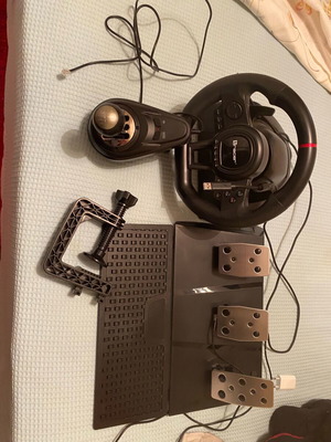 Tracer steering wheel like new with gear and clutch lever