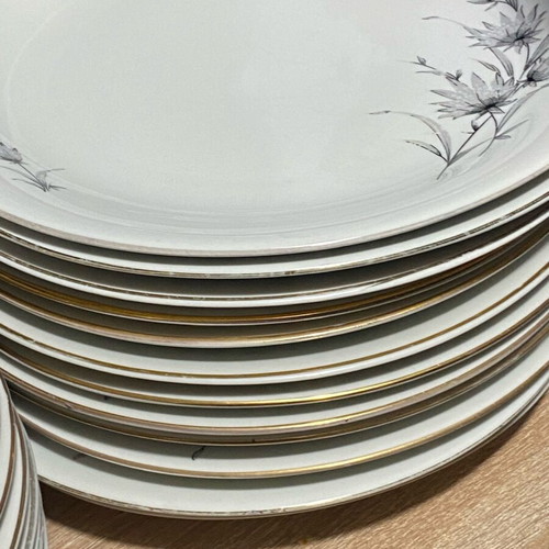 Porcelain service set like new, 24 pieces, Greek origin