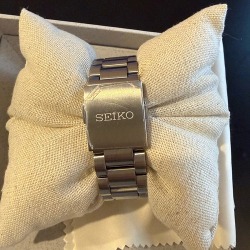 Seiko Prospex ‘Circuit Race’ Speedtimer Solar Chronograph with gold details new