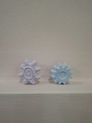 Set of ceramic flower fridge magnets