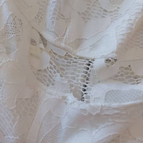 White fitted lace dress new with minor defect