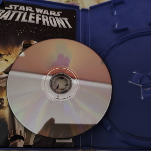 Star Wars Battlefront PS2 like new, complete without scratches