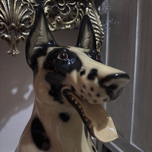 Porcelain dog like new