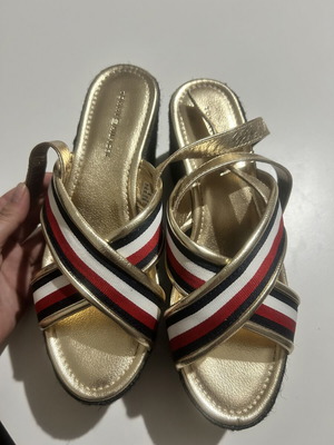 Tommy Hilfiger sandals size 37 like new, colorful