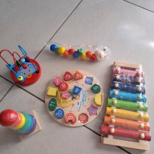 Wooden toy set 5 in 1 new for learning colors and shapes