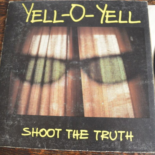 Yell-o-yell Shoot the Truth 7'' single used, rock