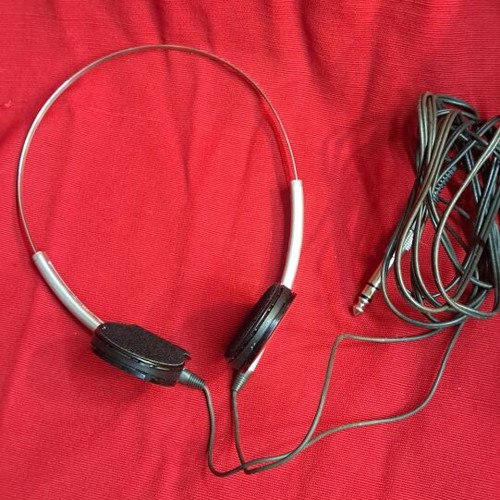 Pioneer SE-L30 vintage headphones used, wired