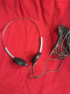 Pioneer SE-L30 vintage headphones used, wired