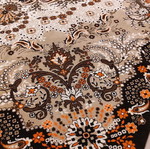 Wool rug 2.50x3.50 like new with floral and lachouria patterns