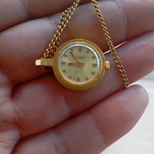 Chaika women's winding pendant watch like new, made in USSR