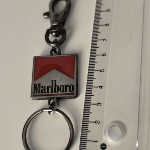 Marlboro collectible metal keychain like new