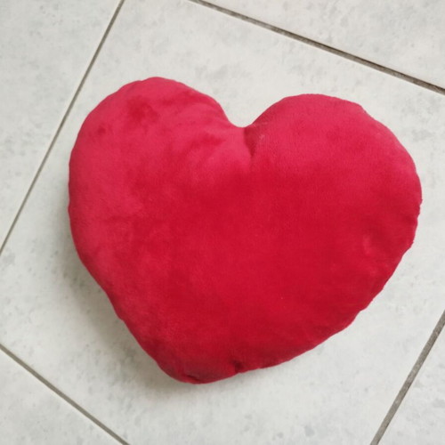 Love plush heart 28cm red like new