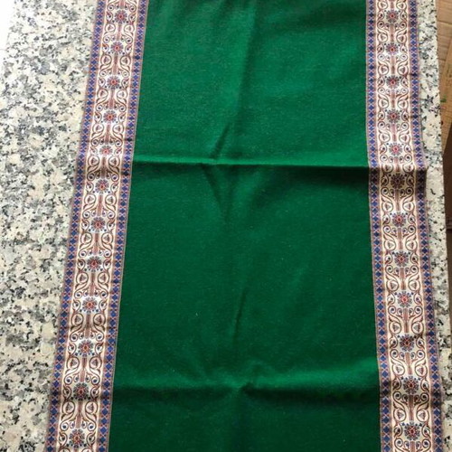 Decorative tablecloth 1.10x0.40 wool felt with sewn jacquard border