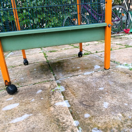 Parrot cage used, metal with wheels, 60x60x140 cm