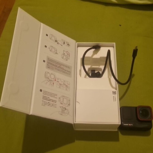 Insta360 Ace Pro like new
