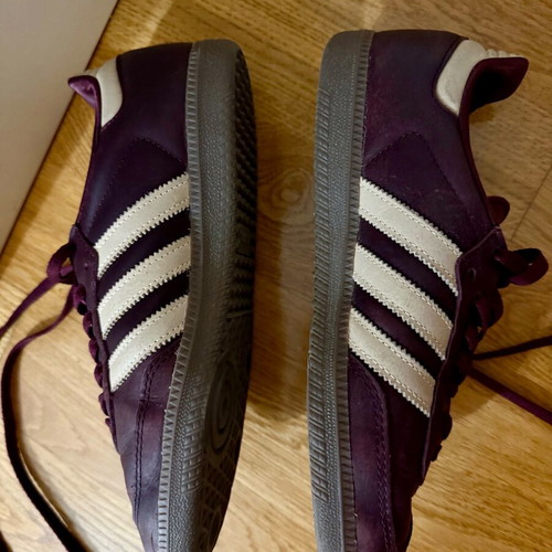 Adidas Original Samba Limited Edition burgundy leather like new
