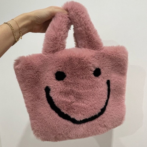 Pink fur hand bag like new