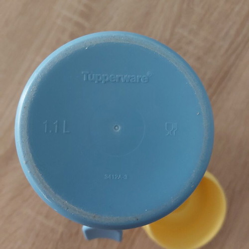 Tupperware jug 1.1lit used with removable handle and screw cap