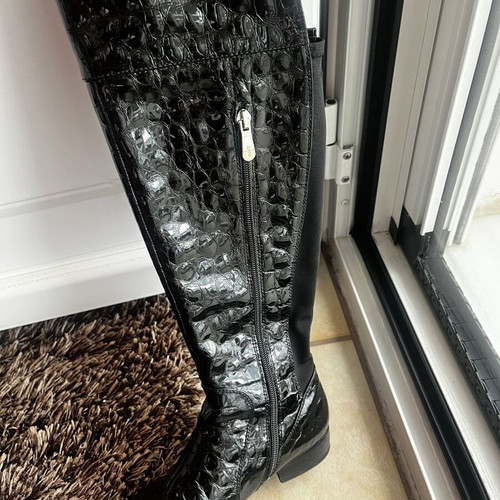 Esthissis black over-the-knee boots like new, size 38, patent leather