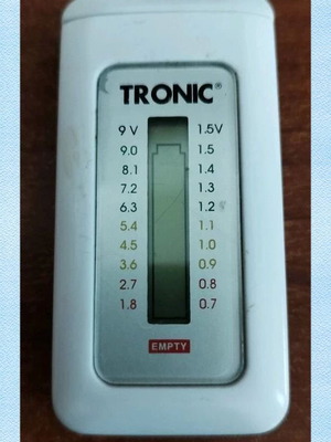 Battery Testers, Card Readers and 4-Port USB Hub used, set of 3 devices