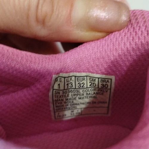 Skechers athletic shoes for girls size 32 like new, pink and purple