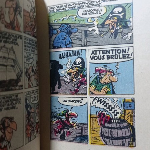 Comics used, pack of mini stories by Spirou