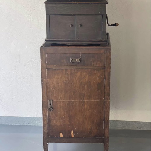 Master’s Voice Gramophone with Cabinet, 30 Records and 2 Needle Boxes used