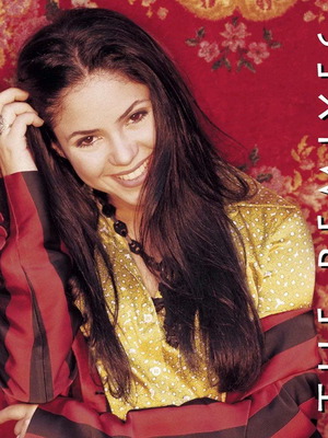 Shakira The Remixes CD σαν καινούργιο