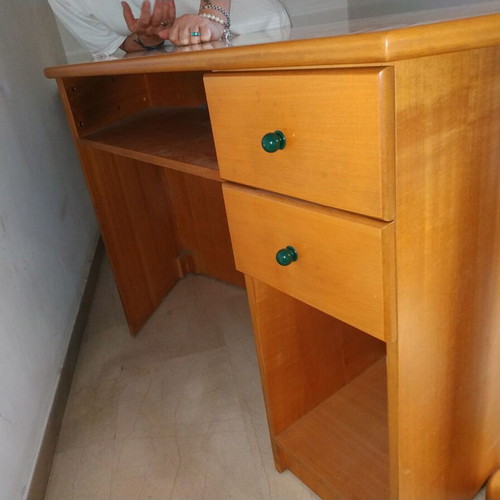 Reception desk used, length 1.60 m, height 80 cm