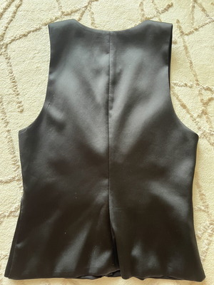 Zara satin top with cavadura sleeve like new, black, size M