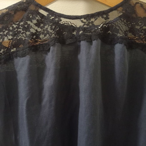 Short-sleeve blouse used with lace, size S/M, black-blue