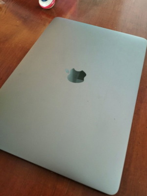 MacBook Pro 13" 2019 space grey σε ΑΡΙΣΤΗ κατάσταση.