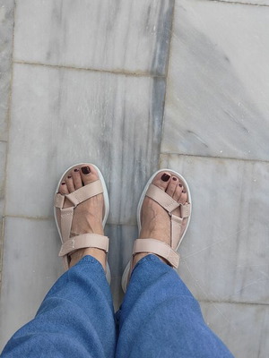 Geox leather women's sandals like new, size 39, beige pink