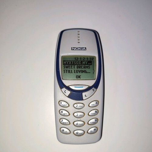 Nokia 3330 τηλέφωνο μεταχειρισμένο με φορτιστή και κουμπιά