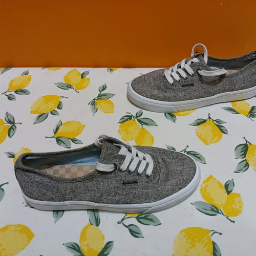 Levi's grey ballet flats size 36.5 like new