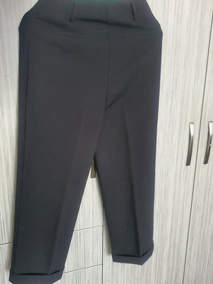 Crop παντελόνι Zara καινούργιο, μαύρο, μέγεθος XS